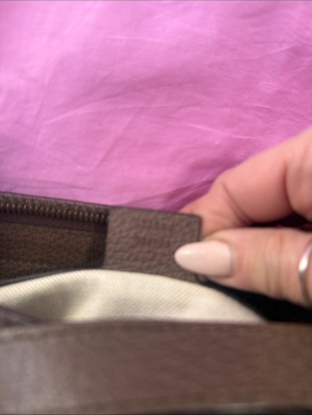Gucci cross body 10 x 12 x 3 - Picture 8 of 9
